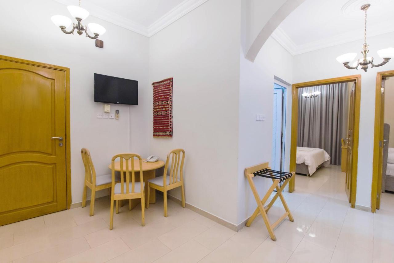 Esra Hotel Apartment Khasab Bagian luar foto