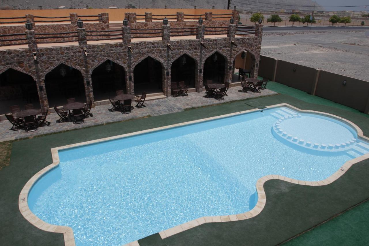 Esra Hotel Apartment Khasab Bagian luar foto